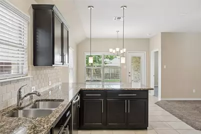 10016 Kemah Place, McKinney, TX 75071 - Photo 8