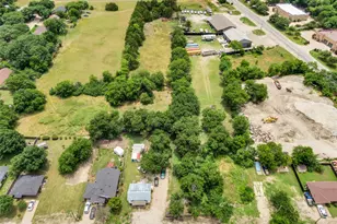 200 Graham St, Waxahachie, TX 75165 - Photo 1