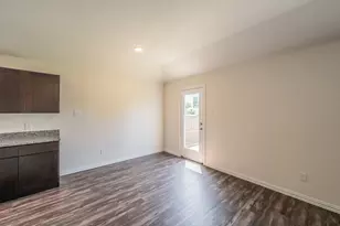 433 Rose Ave, Cleburne, TX 76033 - Photo 6