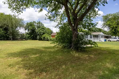 1516 Alamo Drive, Granbury, TX 76048 - Photo 14