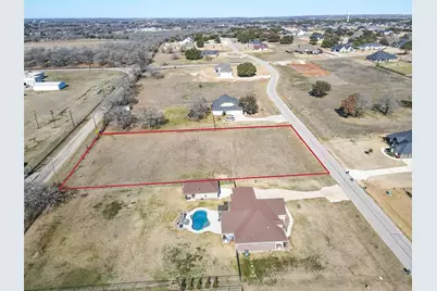 209 Maverick Court, Granbury, TX 76049 - Photo 10