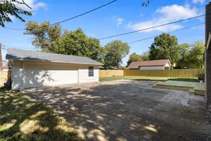 8619 Banff Dr, Dallas, TX 75243 - Photo 12