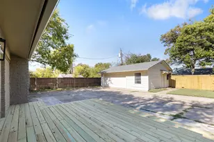 8619 Banff Dr, Dallas, TX 75243 - Photo 30