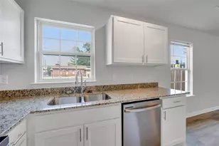 1739 McBroom St, Dallas, TX 75212 - Photo 12