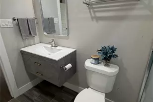 231 Elm St, Hurst, TX 76053 - Photo 12
