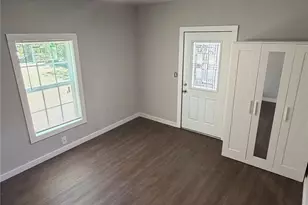 231 Elm St, Hurst, TX 76053 - Photo 6