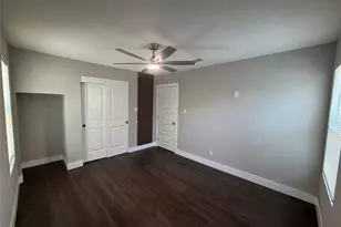 231 Elm St, Hurst, TX 76053 - Photo 14