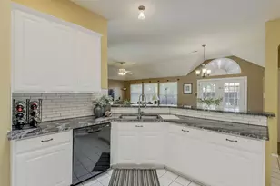 1718 Falcon Dr, Corinth, TX 76210 - Photo 22