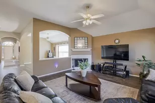 1718 Falcon Dr, Corinth, TX 76210 - Photo 16