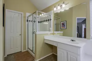 1718 Falcon Dr, Corinth, TX 76210 - Photo 34
