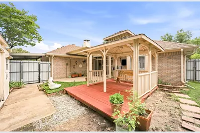 2058 Hillshire Drive, Lewisville, TX 75067 - Photo 32