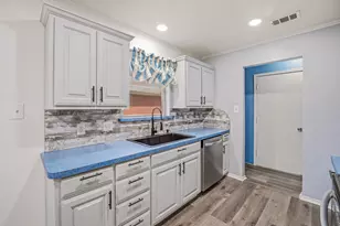 128 Liesa St, Alvarado, TX 76009 - Photo 10