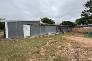 202 Co Rd 312, Winters, TX 79567 - Photo 16