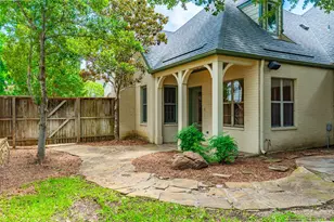 6013 Avalon St, North Richland Hills, TX 76180 - Photo 32