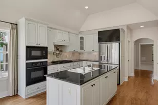 6013 Avalon St, North Richland Hills, TX 76180 - Photo 12