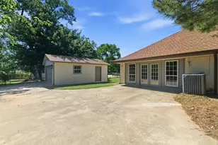 835 Cross Timbers Drive, Double Oak, TX 75077 - Photo 4