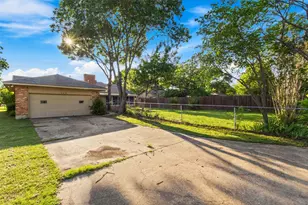 130 Blue Sky Dr, DeSoto, TX 75115 - Photo 26