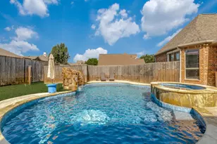 4304 Tree House Ln, Corinth, TX 76208 - Photo 4