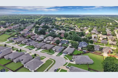 1338 Winding Hollow Drive, Grand Prairie, TX 75052 - Photo 8