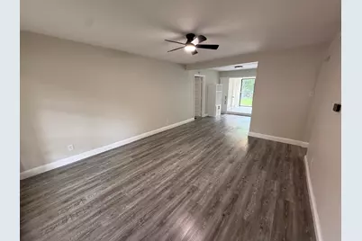 517 Cherry Lane, Ennis, TX 75119 - Photo 4