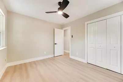 206 Senter Valley Road, Irving, TX 75060 - Photo 10