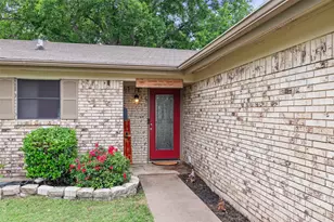 2015 Roberts Dr, Granbury, TX 76048 - Photo 1