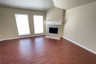 1253 Rosedale Springs Ln, Fort Worth, TX 76134 - Photo 10