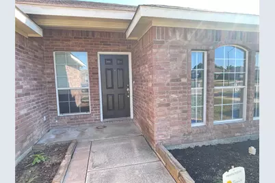 1253 Rosedale Springs Lane, Fort Worth, TX 76134 - Photo 4