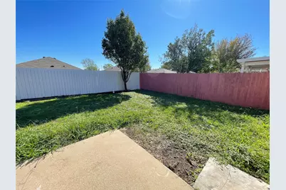 1253 Rosedale Springs Lane, Fort Worth, TX 76134 - Photo 18