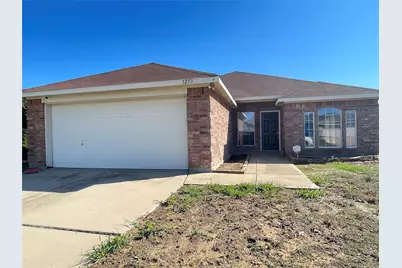 1253 Rosedale Springs Lane, Fort Worth, TX 76134 - Photo 2