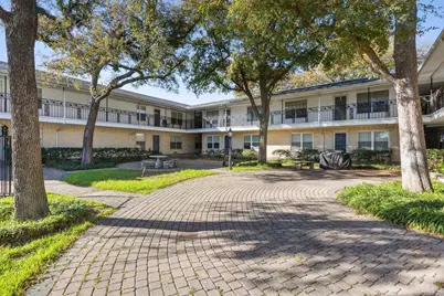 5818 E University Boulevard #123, Dallas, TX 75206 - Photo 2