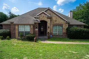 2338 Bells Chapel Rd, Waxahachie, TX 75165 - Photo 1