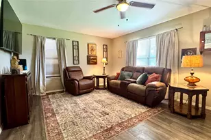 403 Cooper St, Rosser, TX 75157 - Photo 2