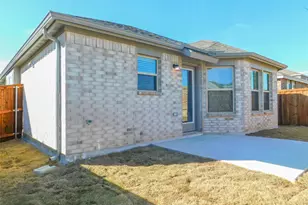 14017 Earlham St, Pilot Point, TX 76258 - Photo 26