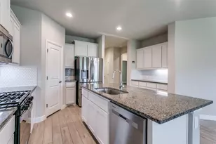 11536 Wolfhound Dr, Fort Worth, TX 76052 - Photo 8