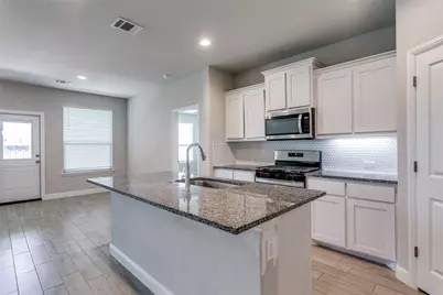 11536 Wolfhound Drive, Fort Worth, TX 76052 - Photo 6