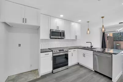 1916 Shorewood Drive, Grapevine, TX 76051 - Photo 14