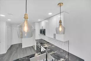 1916 Shorewood Dr, Grapevine, TX 76051 - Photo 12