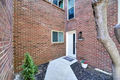 1916 Shorewood Drive, Grapevine, TX 76051 - Photo 2