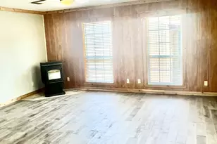 510 Murchison St, Farmersville, TX 75442 - Photo 2