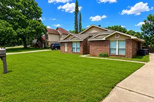 5505 Oak Brook Rd, Arlington, TX 76016 - Photo 2