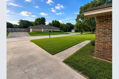 5505 Oak Brook Road, Arlington, TX 76016 - Photo 4