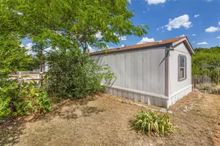 1321 Phoenix Ct, Granbury, TX 76048 - Photo 4