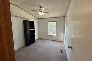 1321 Phoenix Ct, Granbury, TX 76048 - Photo 8