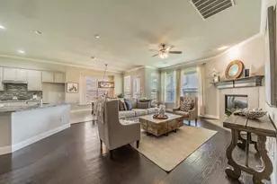 5904 Richmond Dr, North Richland Hills, TX 76180 - Photo 2