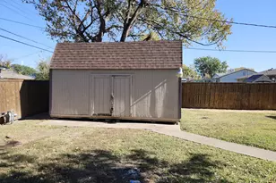 2721 Blue Ridge Dr, Mesquite, TX 75150 - Photo 12
