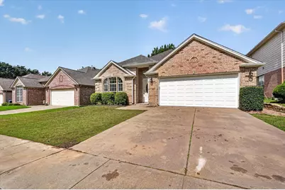 7809 Orland Park Circle, Fort Worth, TX 76137 - Photo 2