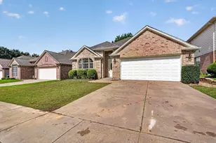7809 Orland Park Cir, Fort Worth, TX 76137 - Photo 2