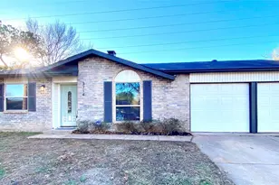 3714 Lasalle Dr, Arlington, TX 76016 - Photo 2