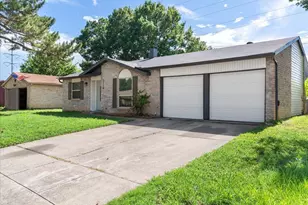 3714 Lasalle Dr, Arlington, TX 76016 - Photo 2